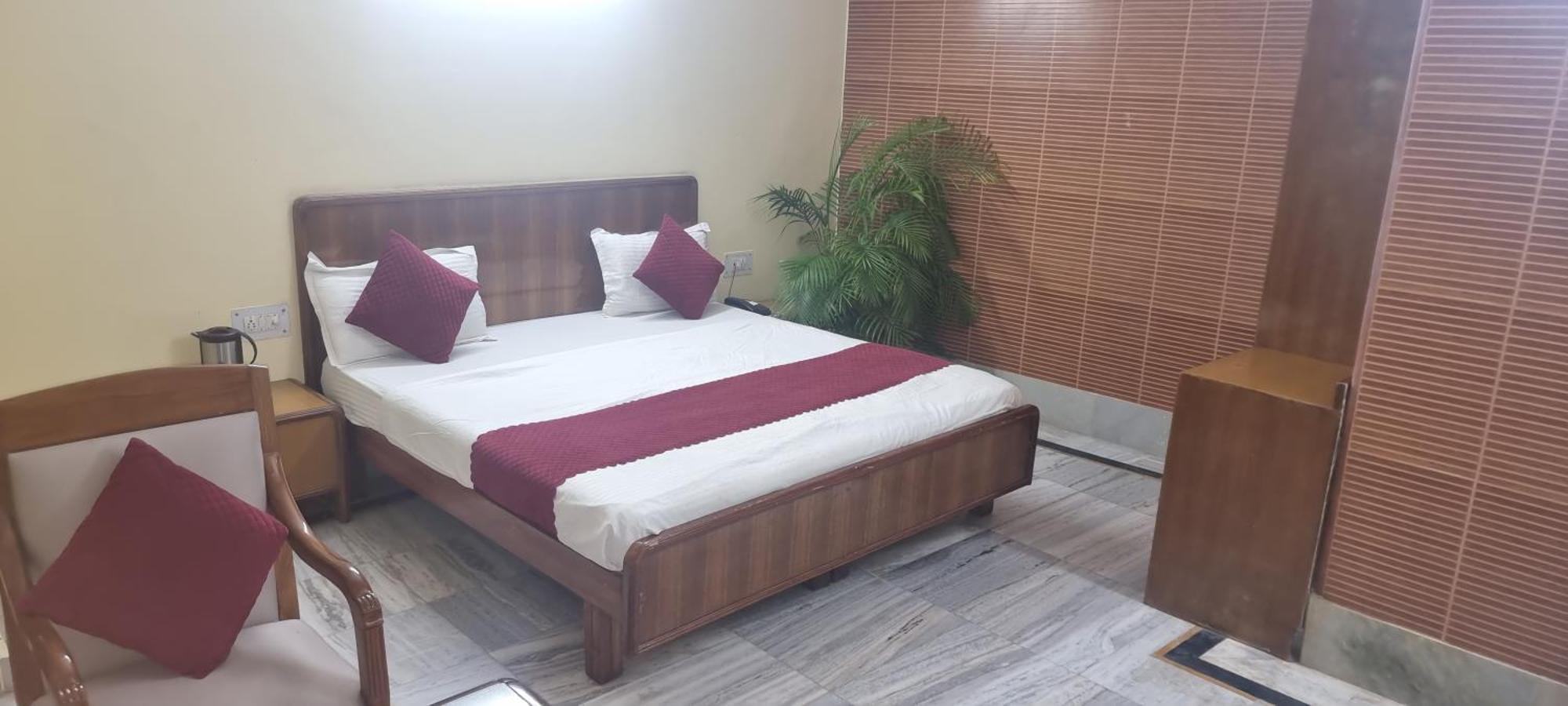 Hotel Har Ki Pauri By Around Stays Haridwār Exterior foto